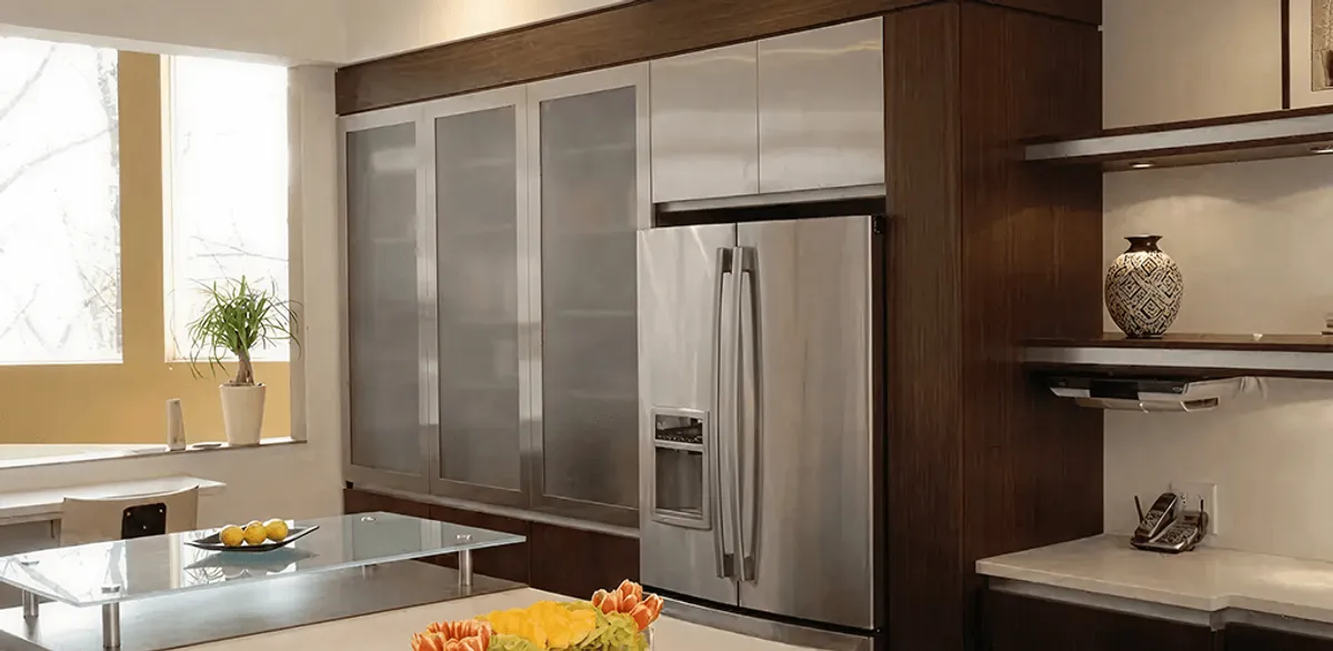 Cabinet door replacement and modern kitchen cabinet upgrade in Bradenton, FL